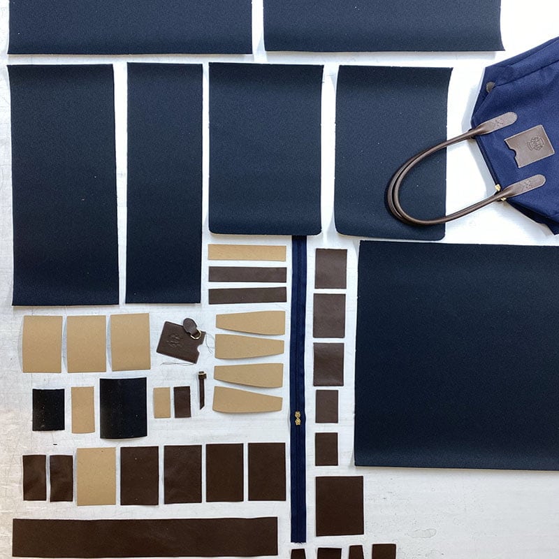 Roeckl Bottle Bag cut with individual parts handmade par excellence