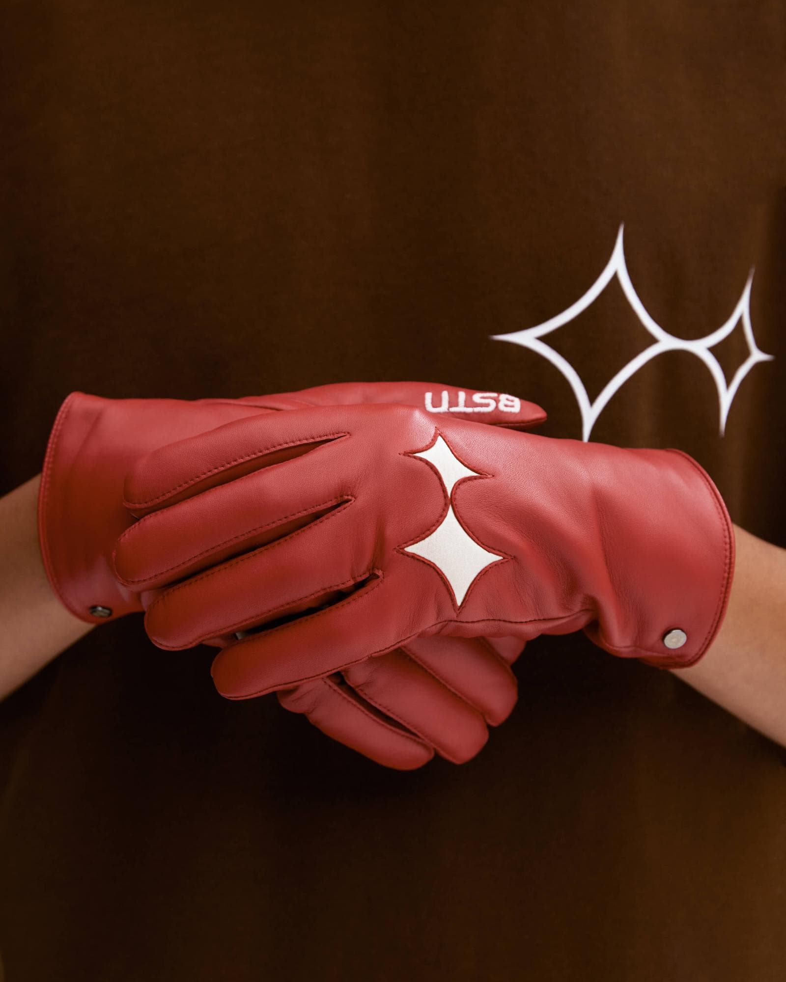 Glove BSTN in red hair sheep nappa leather
