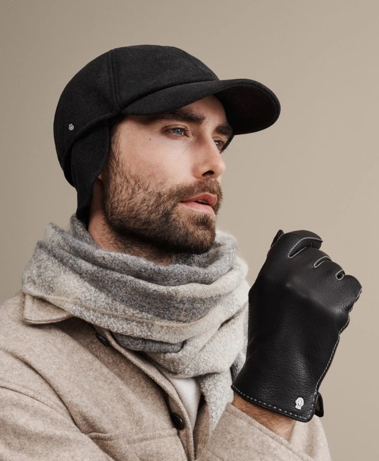 Leather gloves Vaughan in black from deerskin