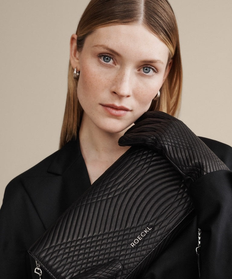 Gloves Darien in black hair sheep nappa leather