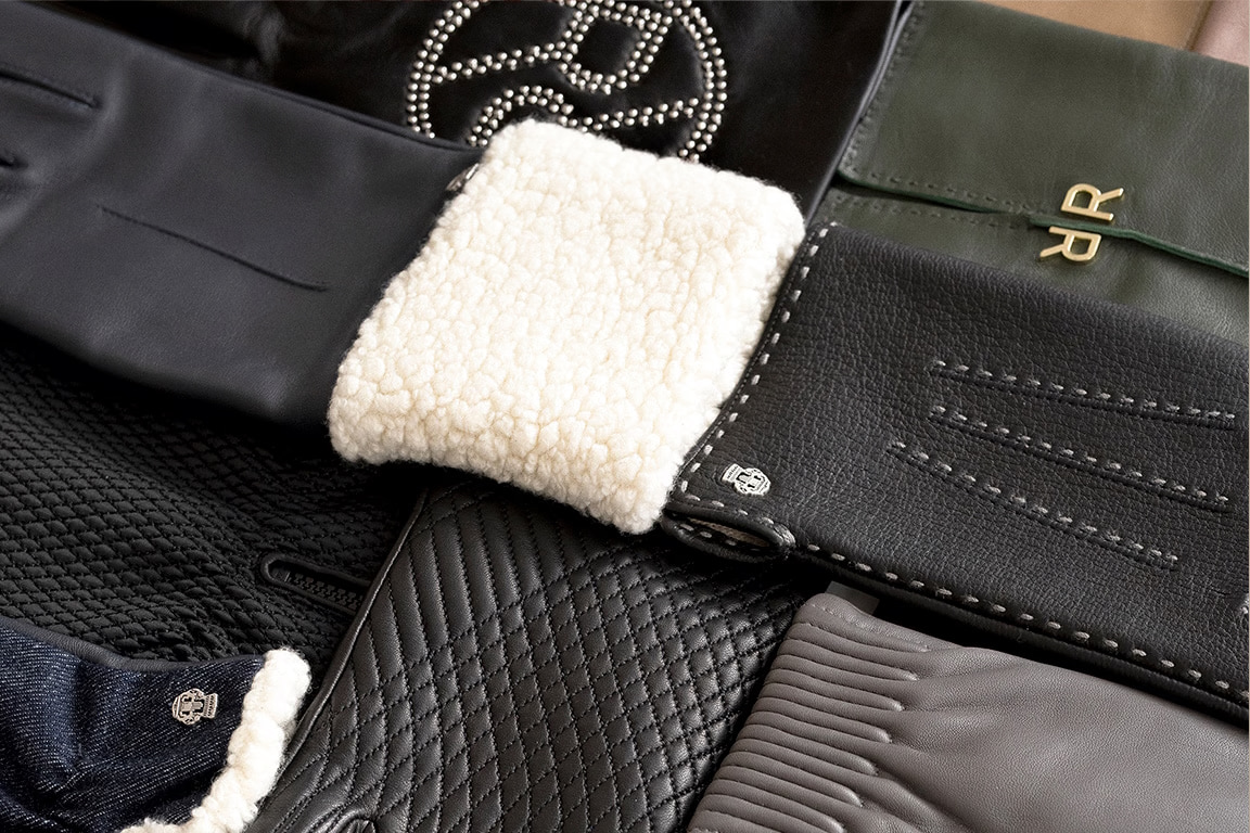 ROECKL astana gloves in black with teddy wool on the hem are stylish and warm.