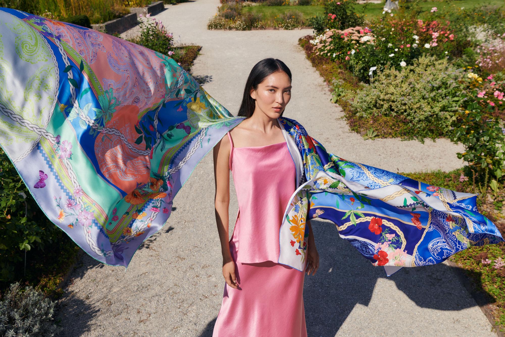 roeckl-women-spring-summer-2024-scarf-daydream