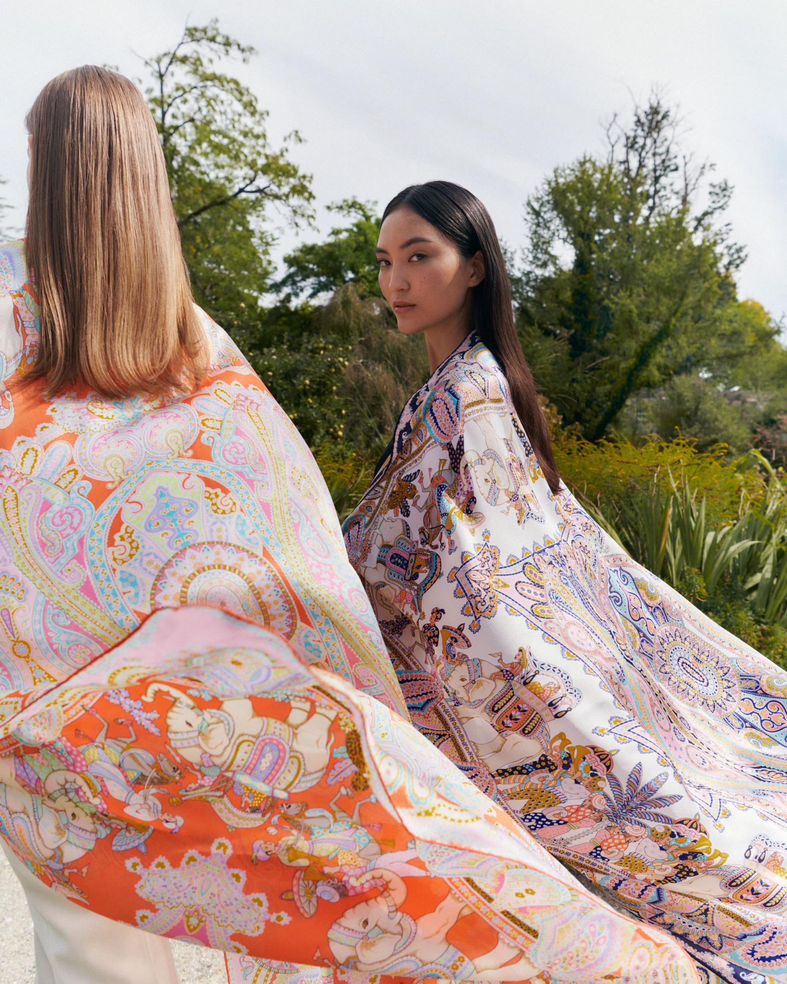 roeckl-women-spring-summer-collection-2024-scarf-elephant-parade