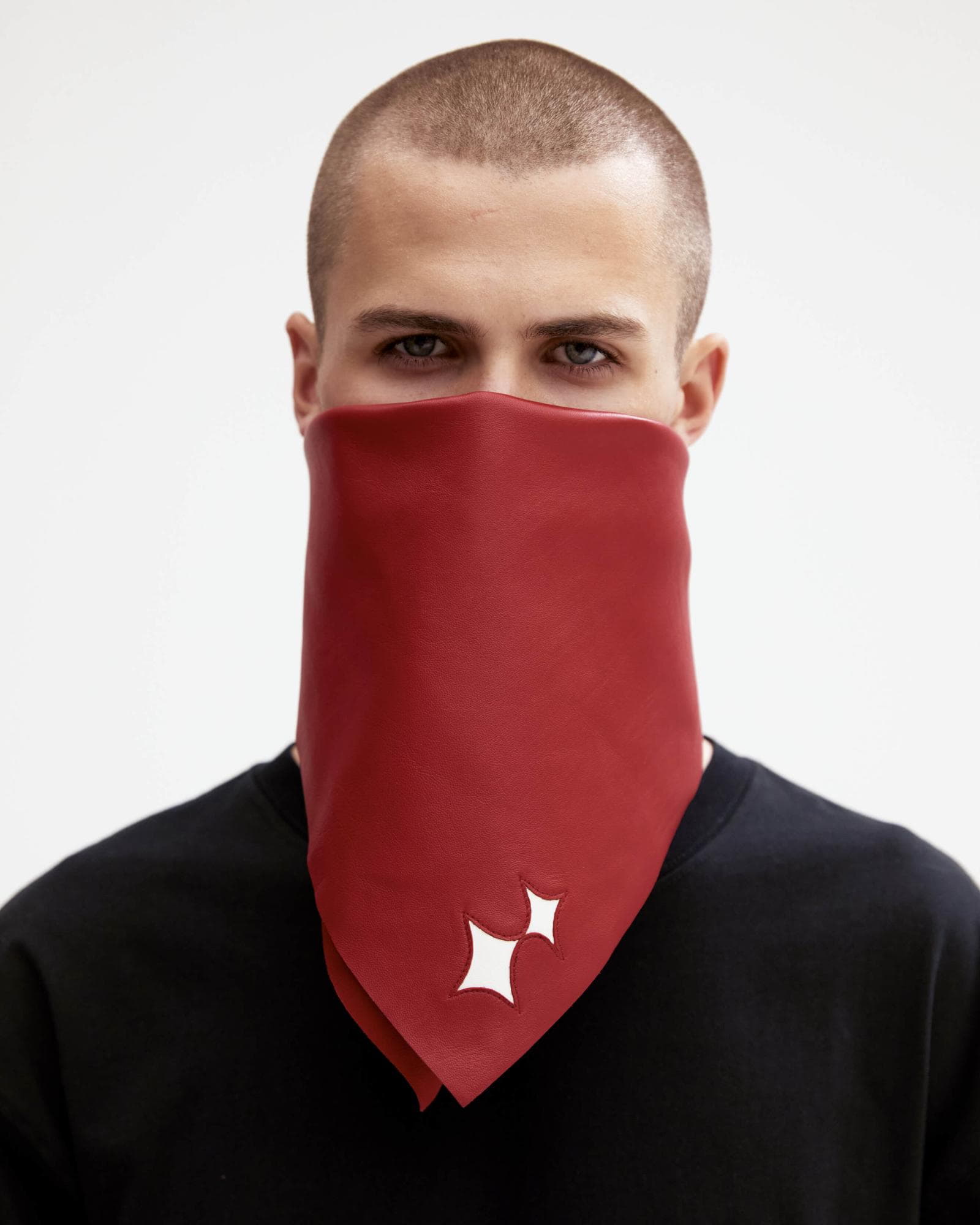 Bandana BSTN in rot aus Leder