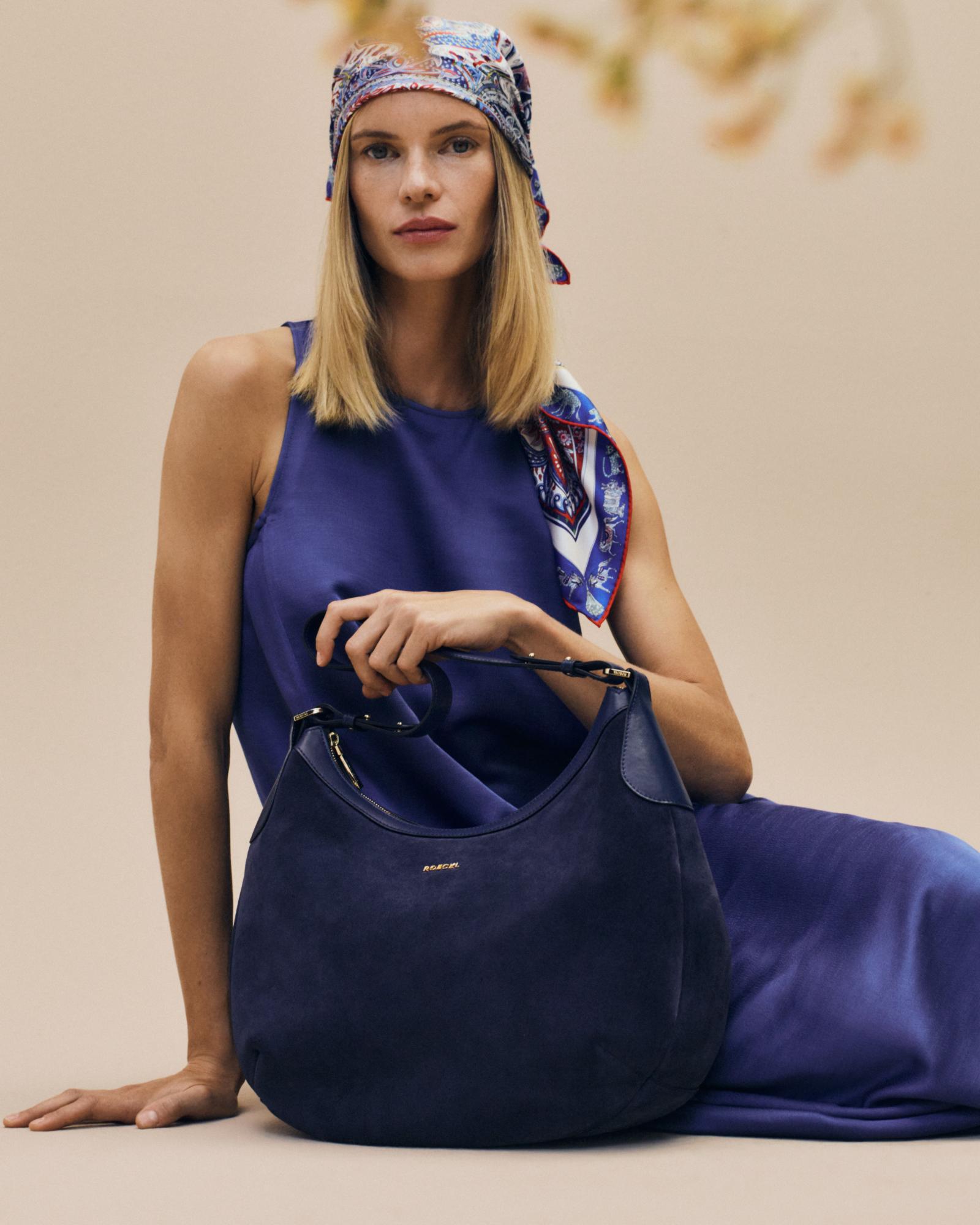 Handtasche Liberty in blau aus Rindsleder