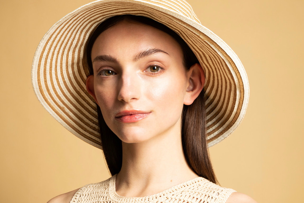 The Bucket Hat Amalfi made of straw in a neutral color