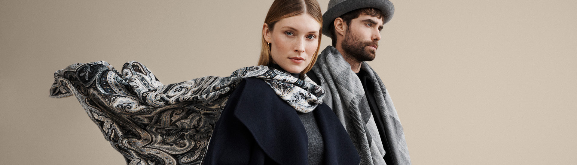 ROECKL Banner Tuch Navona Paisley in schwarz