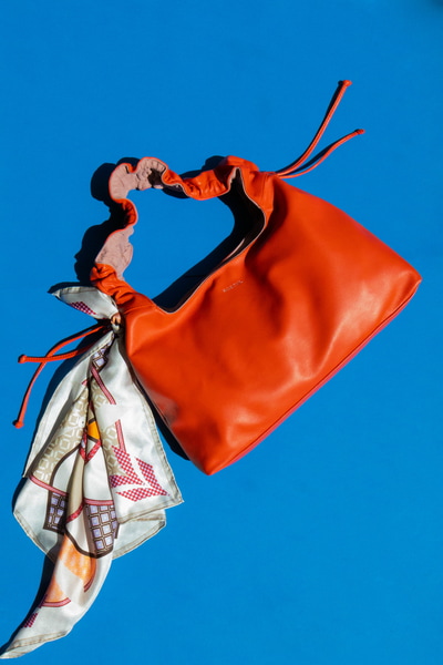 Seoul shoulder bag small - coral