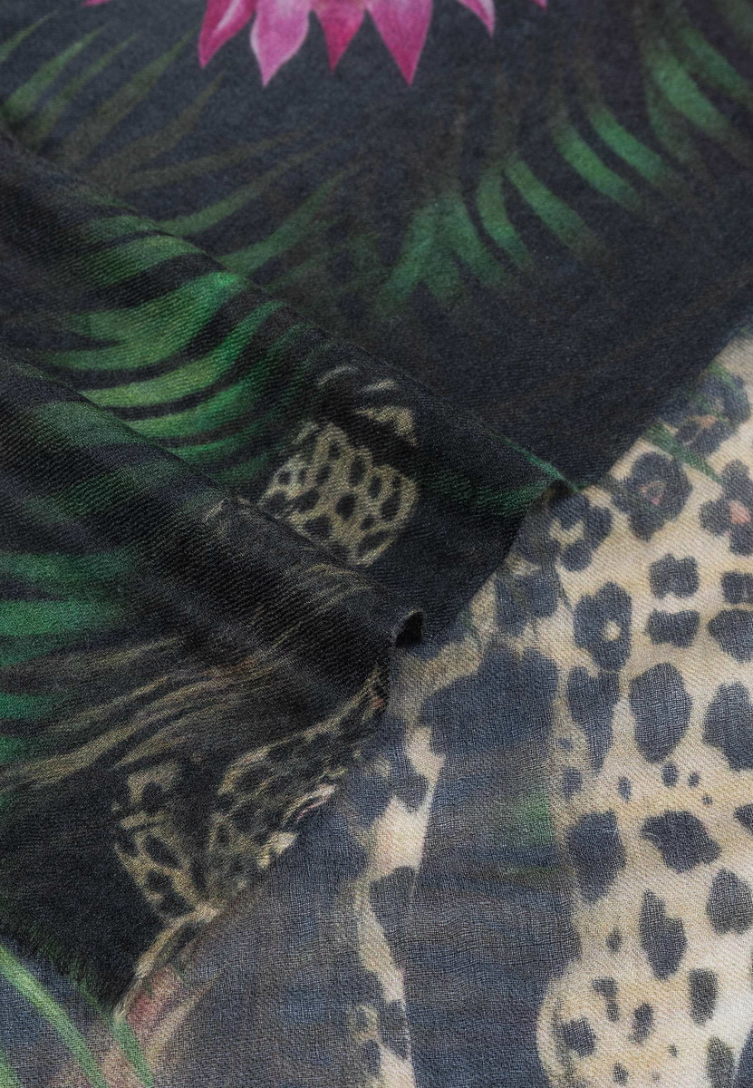 Lotus Jungle 105x205  - multi black