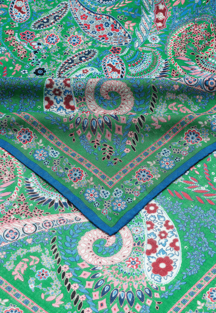 Wool Feather 90x90 - multi green