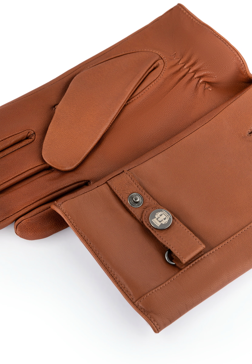 Warwick - saddlebrown