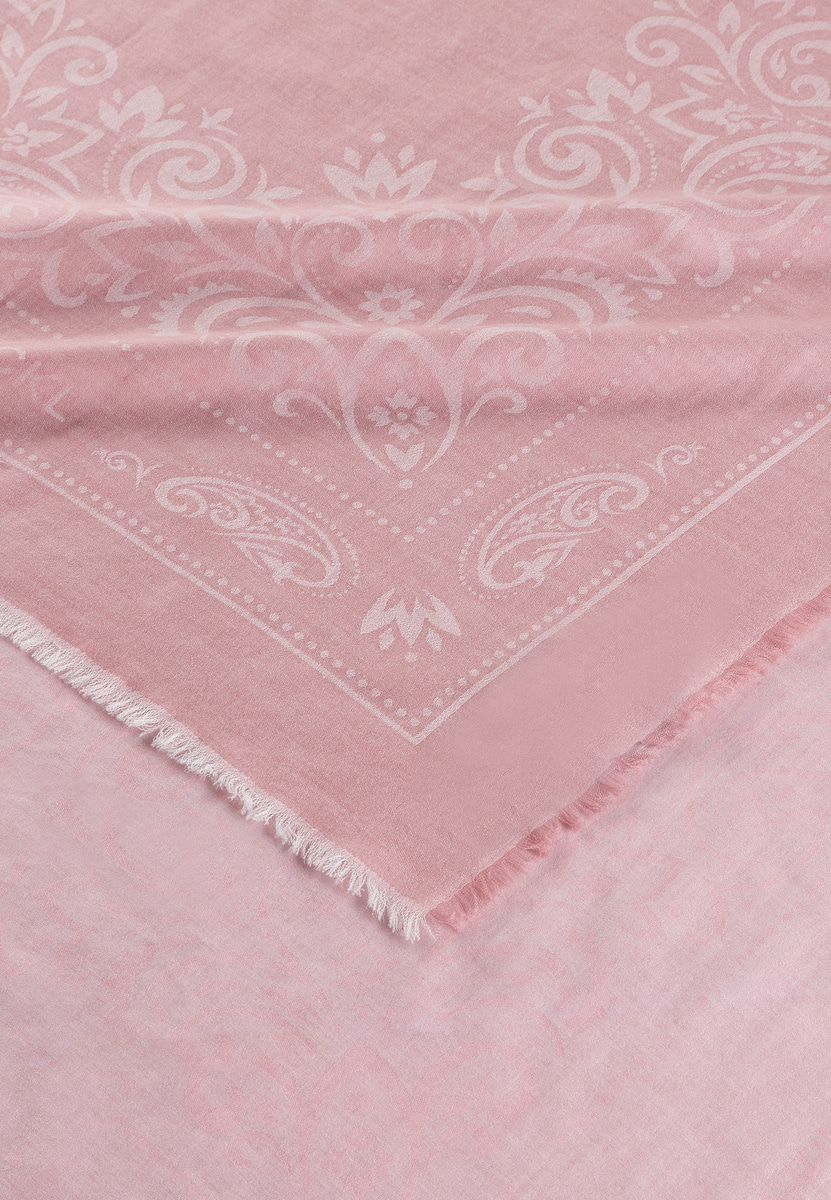 Floral Ornament 130 x 130 - rose