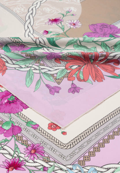 Mirror of Dreams 130x130  - multi blossom