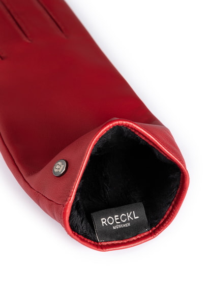 Schoenefeld - classic red