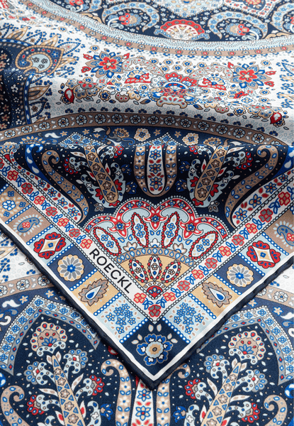 Small Circular Paisley 90x90 - multi blue