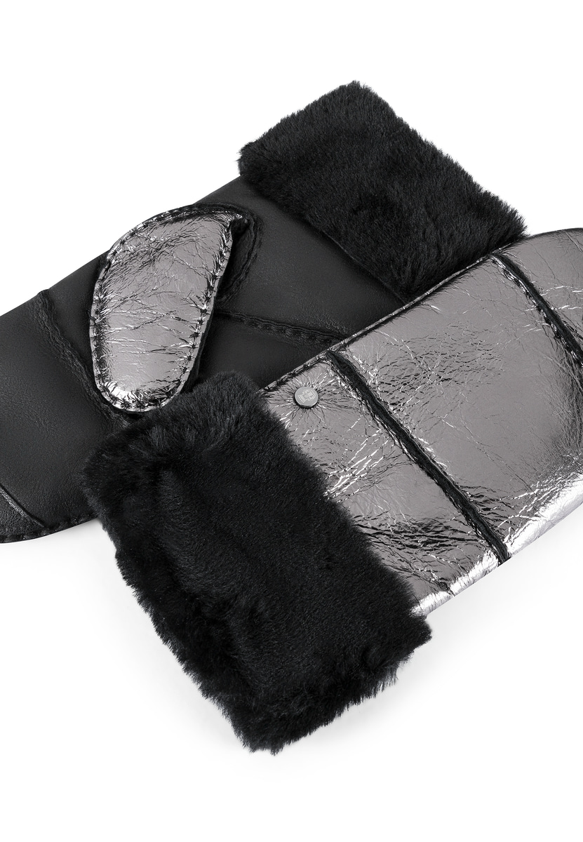 Salla Faeustling - gunmetall