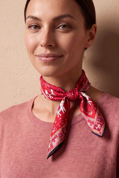 Lucky Elephant 53x53  - multi red