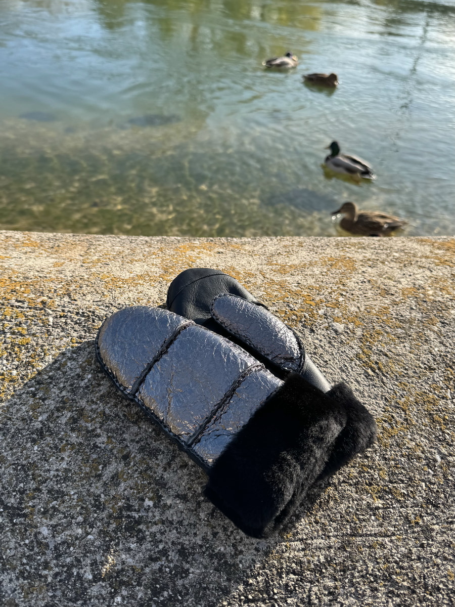 Salla Faeustling - gunmetall