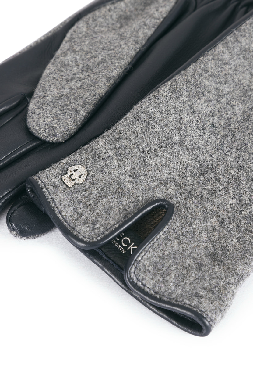 Gruenwald - classic navy