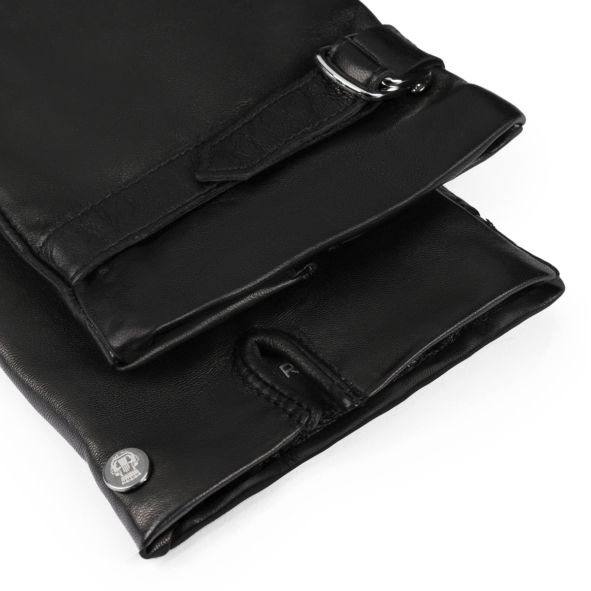 Delicate Buckle - black