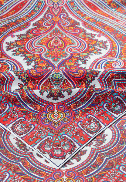 Paisley Star 90x90  - white/red