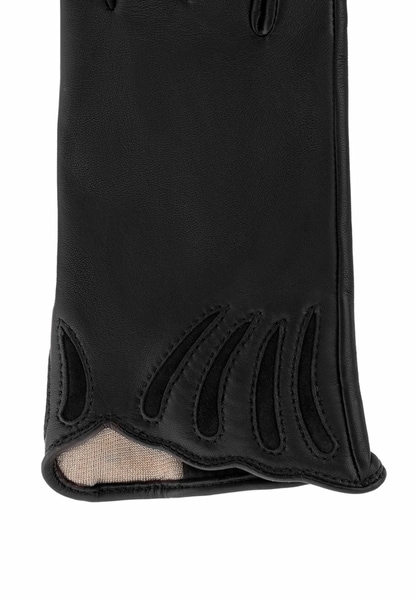 Teardrop Cut-Out - black