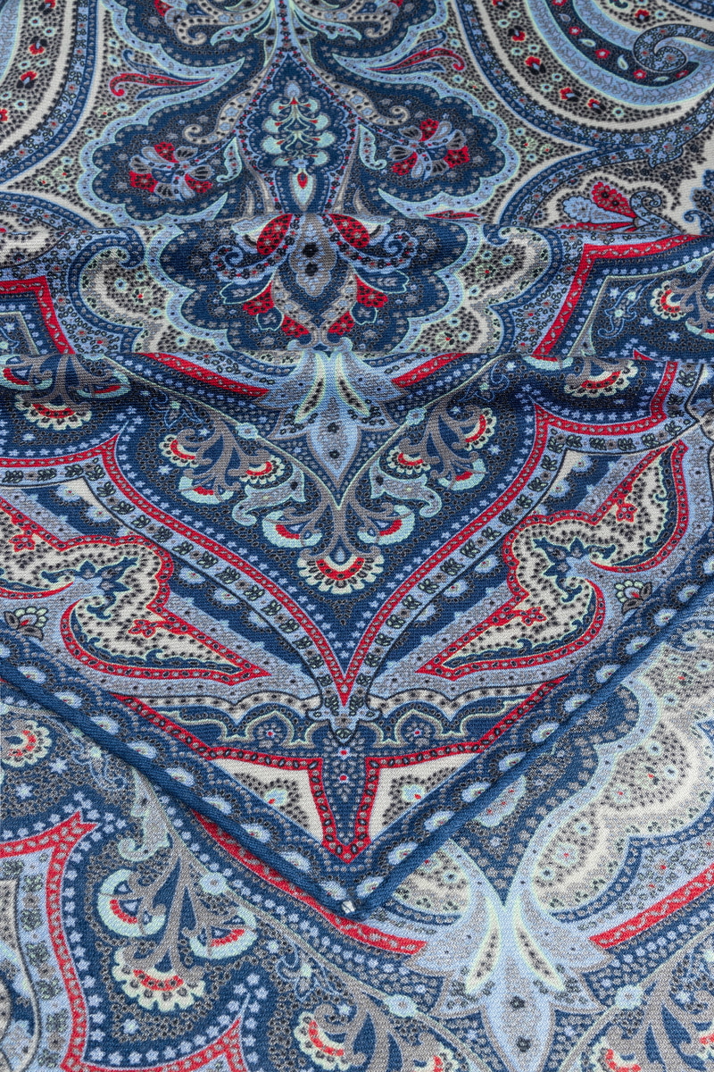 Navona Paisley 140x140 - multi indigo