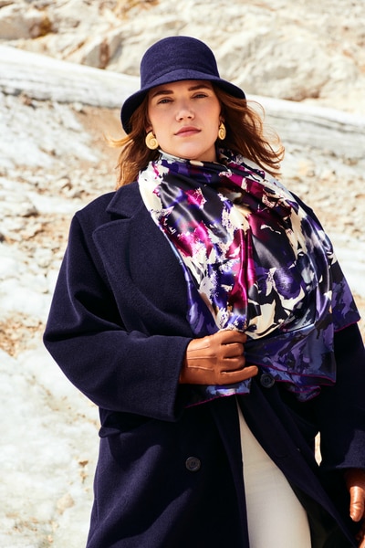 Camouflage Flowers 130x130  - multi mulberry