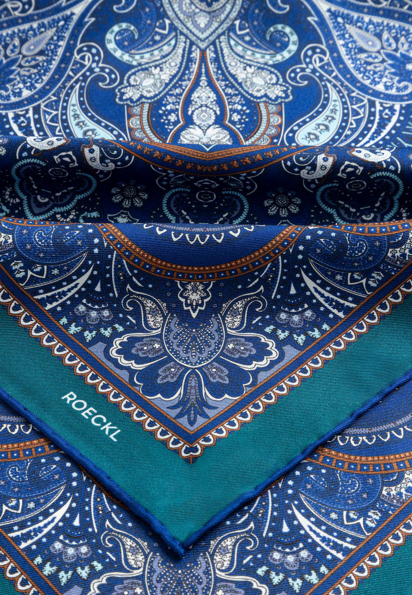 Fine Paisley 53x53 - multi indigo