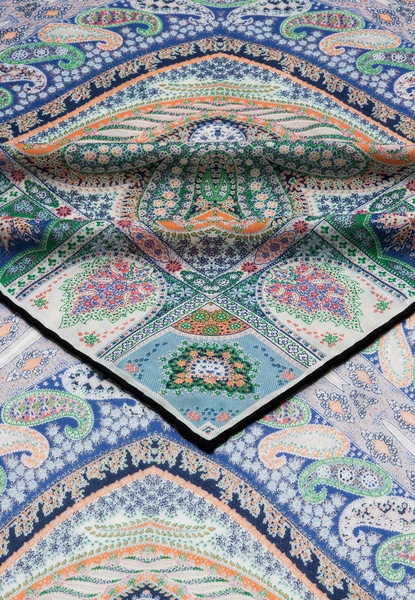 Winter Alhambra Paisley 140x140  - multi navy