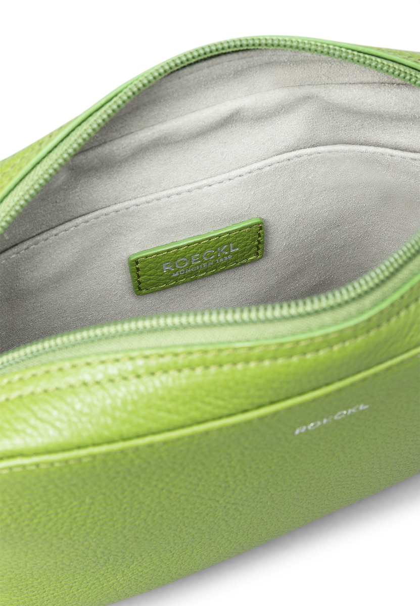 Mia Small - seagrass