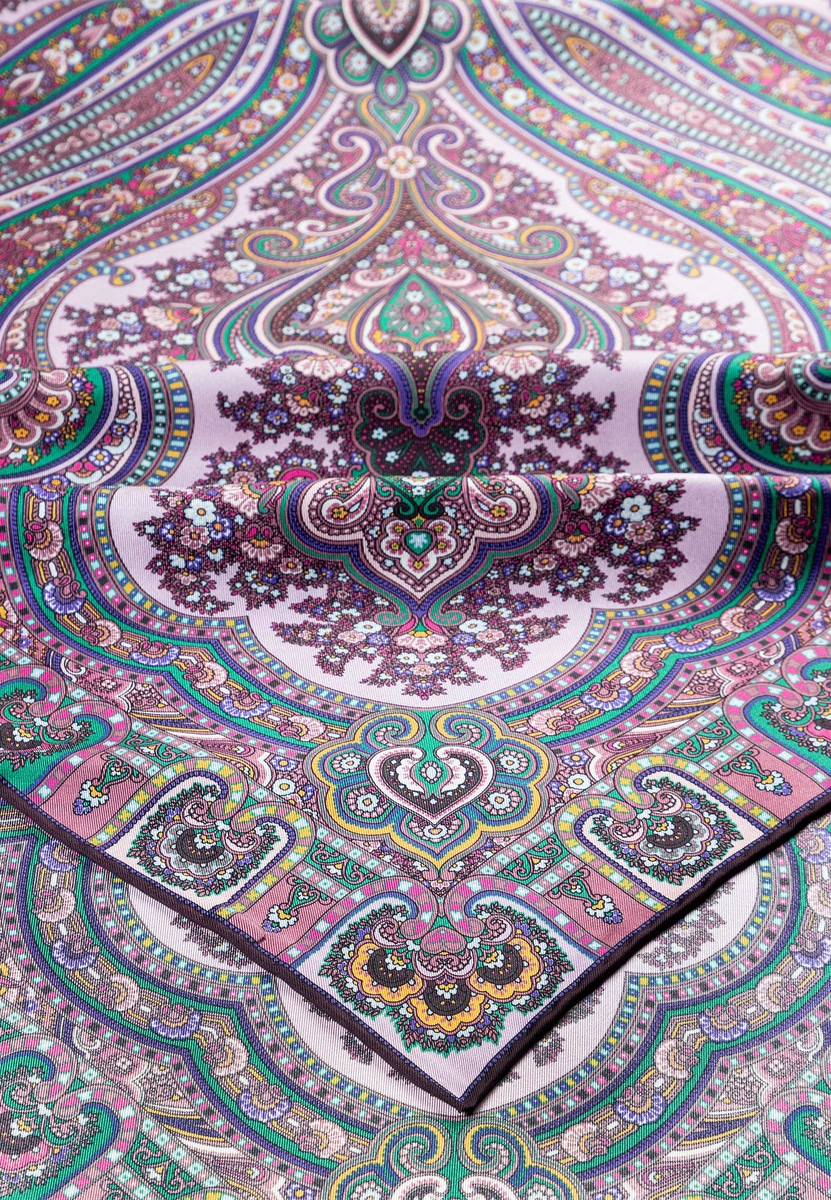 Paisley Star 90x90 - multi wine