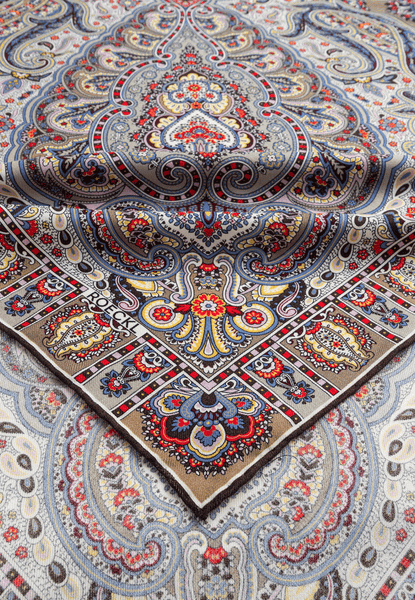 Paisley Glow 140x140 - multi dove