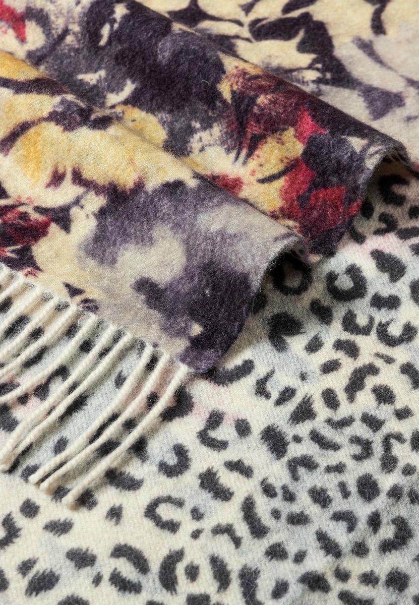 Double Pattern 50x180 - multi mulberry