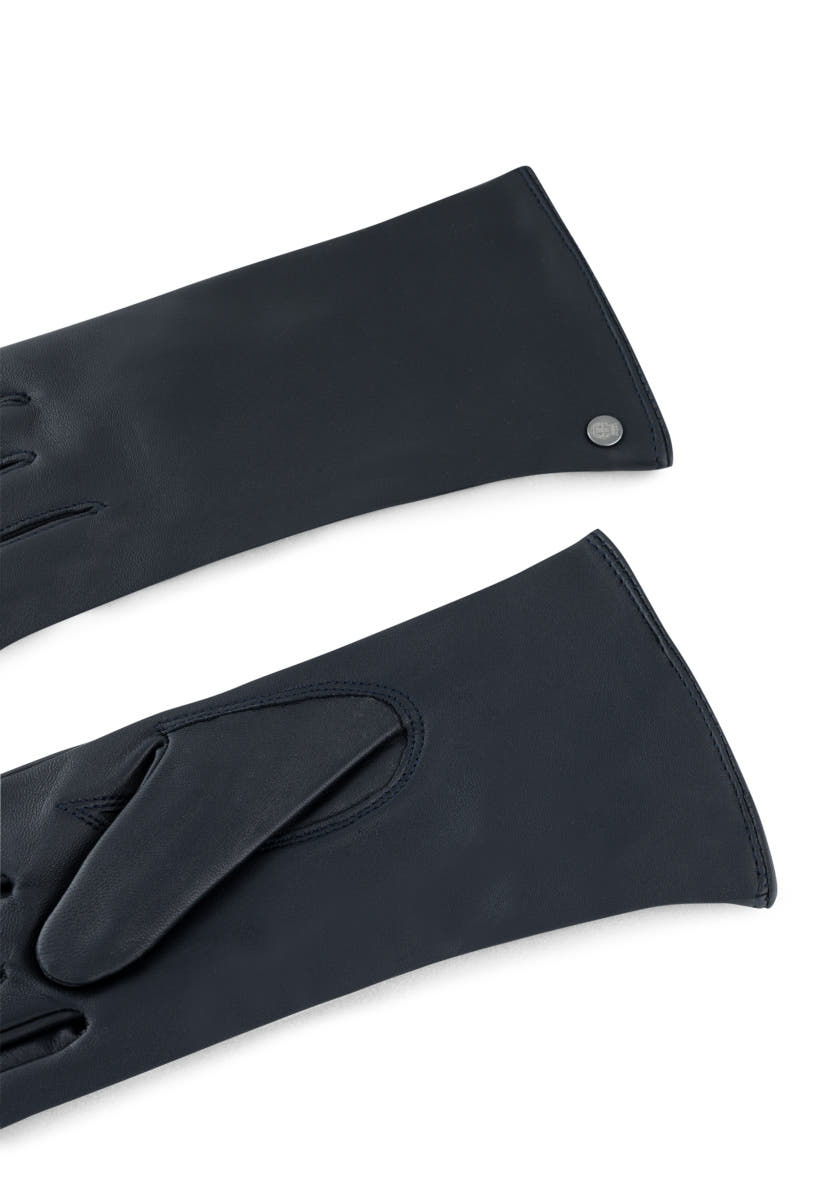 Pavia  - classic navy