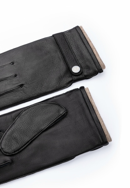 Wilhelmshaven  - black