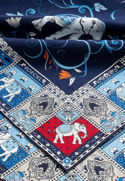 Lucky Elephant 53x53 - navy/red