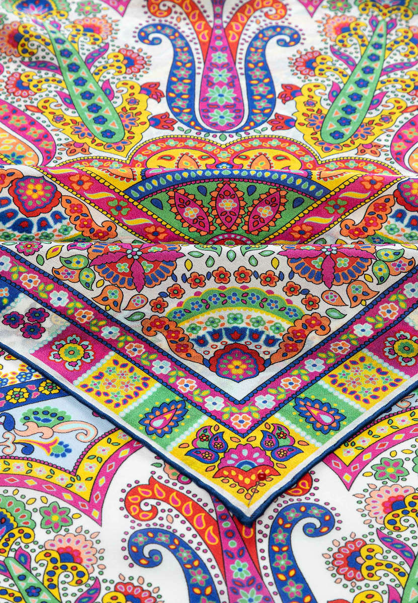 Circular Paisley 140x140 - multi colour
