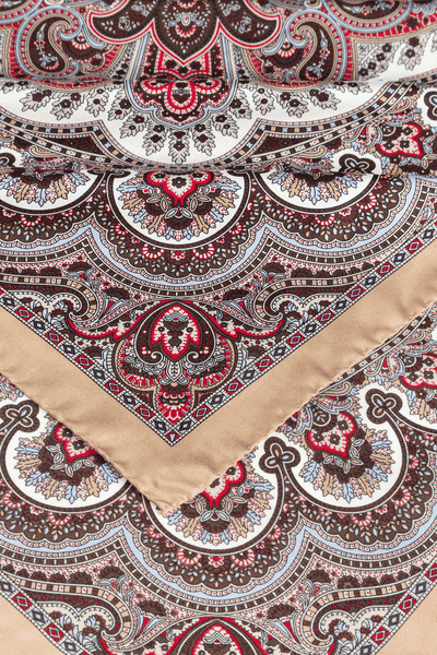 Young Paisley 53 x 53 - multi beige