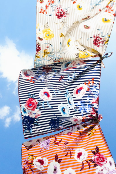 Blossoming Stripes 53x53  - multi navy