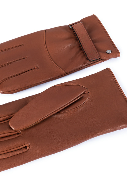 Howell - saddlebrown