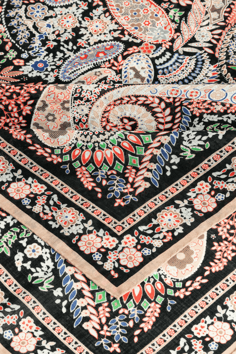 Wool Feather 90x90 - multi black