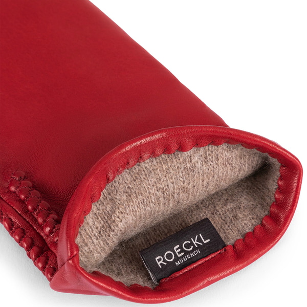 Regina - classic red