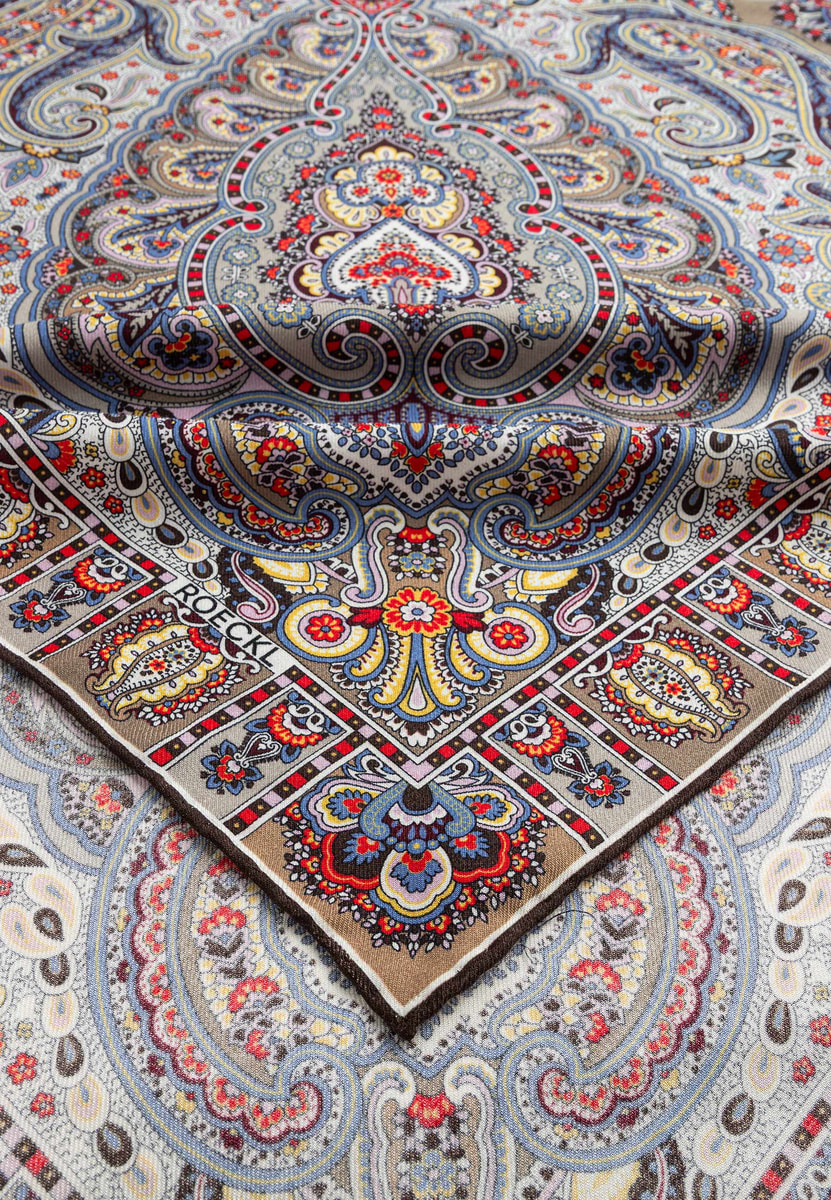 Paisley Glow 140x140 - multi dove