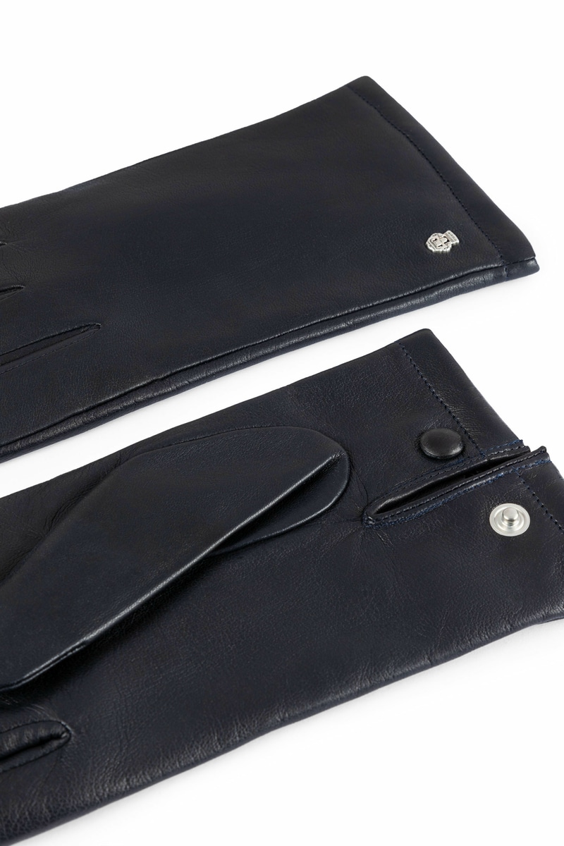Montauk - classic navy