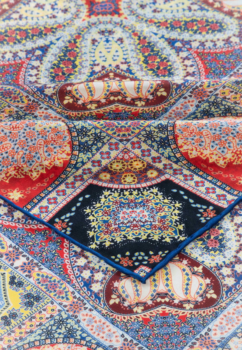Secret Garden 140x140 - navy/red
