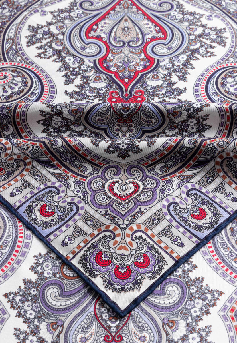 Paisley Star 90x90 - multi dove