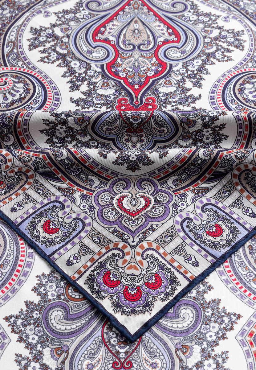 Paisley Star 90x90 - multi dove