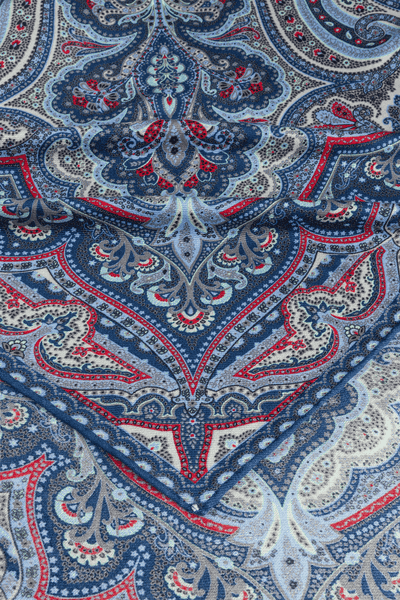 Navona Paisley 140x140 - multi indigo