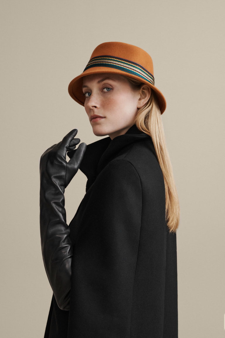5th Avenue - black